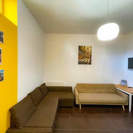Cool Flat In The Heart Of Bucharest'S Fun And History Apartman Kültér fotó