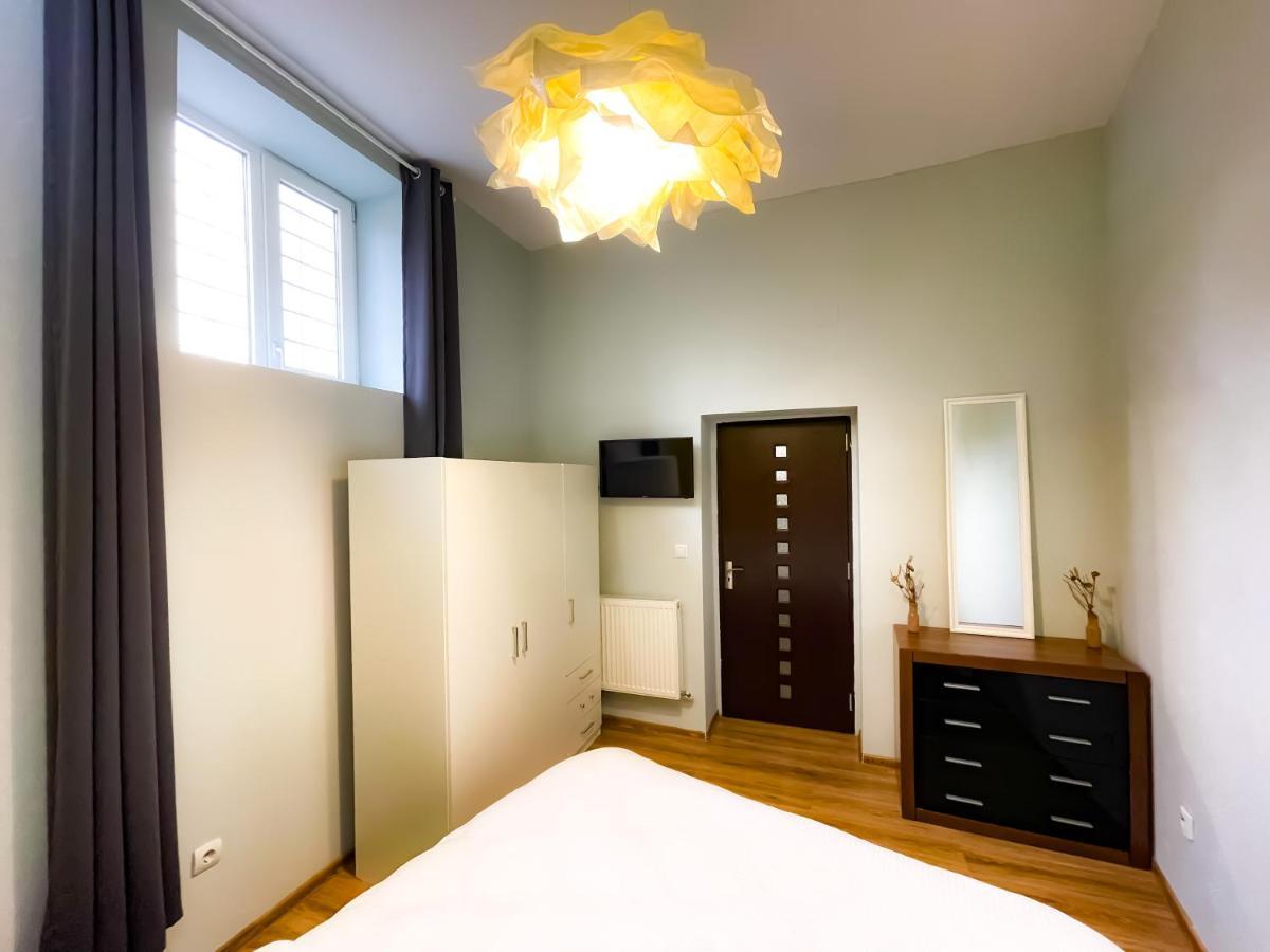 Cool Flat In The Heart Of Bucharest'S Fun And History Apartman Kültér fotó